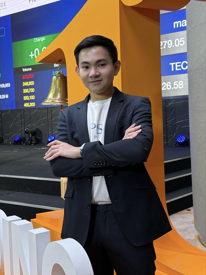 ธนวุฒิ ทิพรส — Thanawut Tipparos